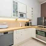 3 Bdr Heart Of Budapest Central Apartment